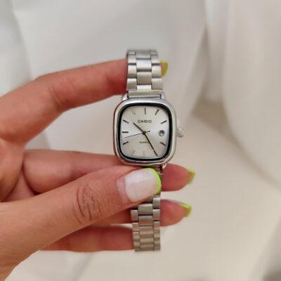 ساعت کاسیو اولدمانی زنانه سفید