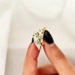 گوشواره میناکاری سفید